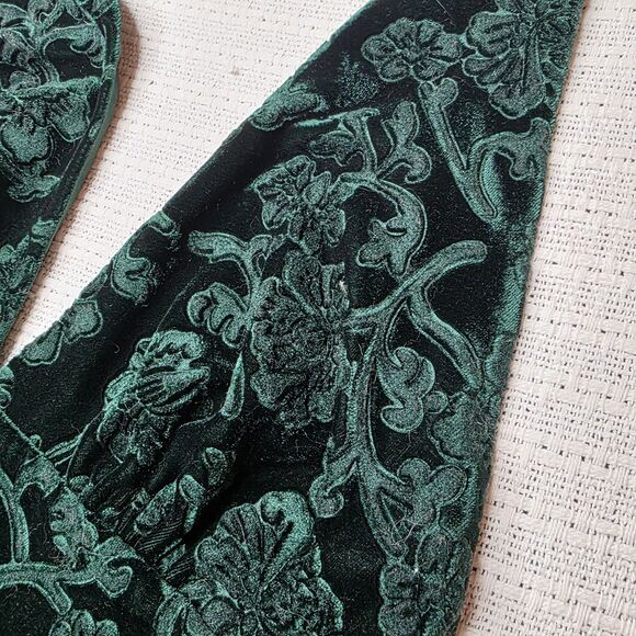 NWT Cider Size Large Dark Green Velvet Halter Mini Dress Floral Holiday Party - Picture 7 of 12